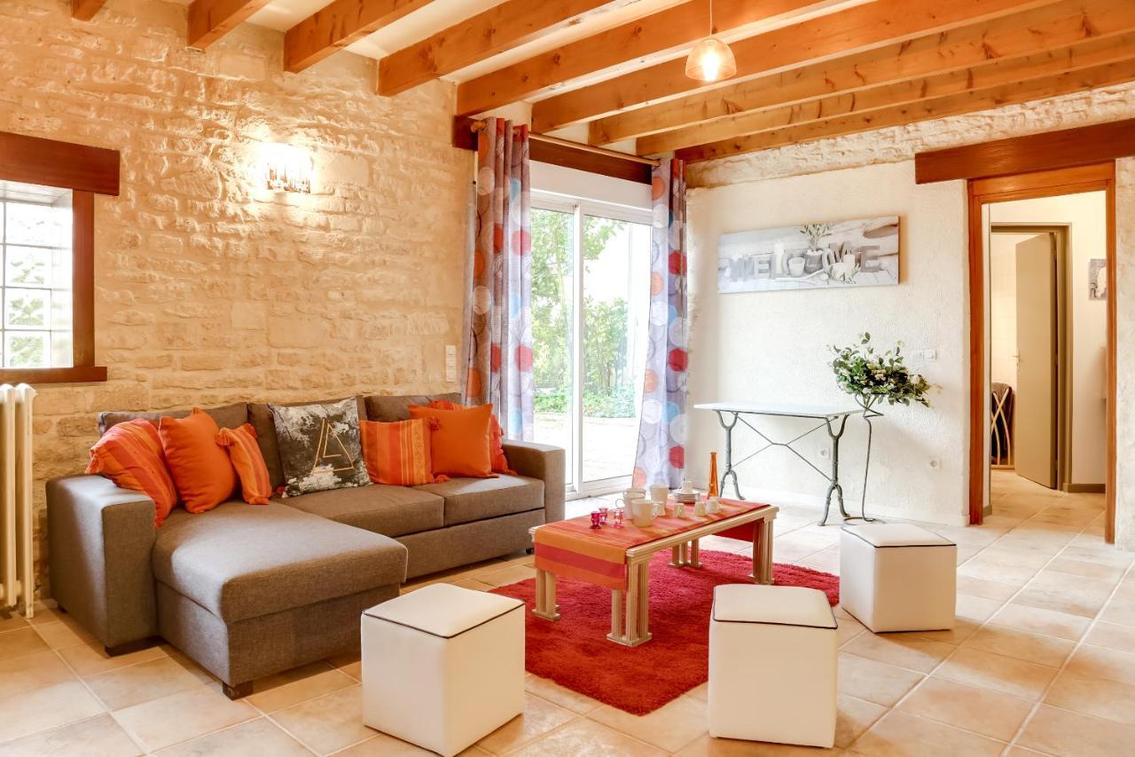 Isida, Maison Spacieuse Avec Terrasse Et Stationnement Caen Luaran gambar