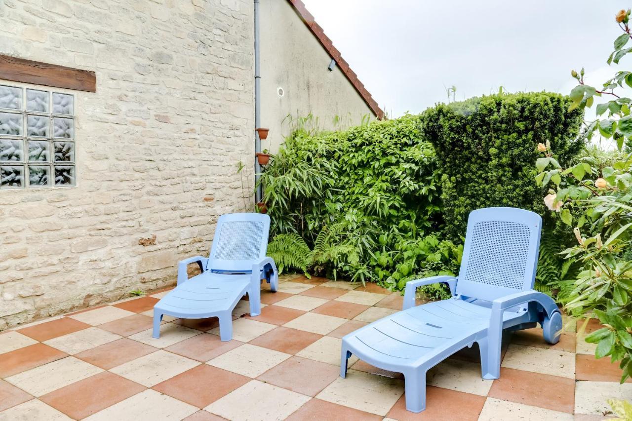 Isida, Maison Spacieuse Avec Terrasse Et Stationnement Caen Luaran gambar